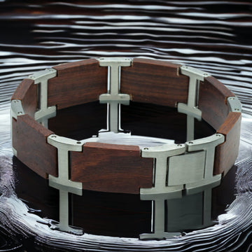 Picco Luigi Amedeo (Red Sandalwood) - Wooden bracelet + Text Engraving