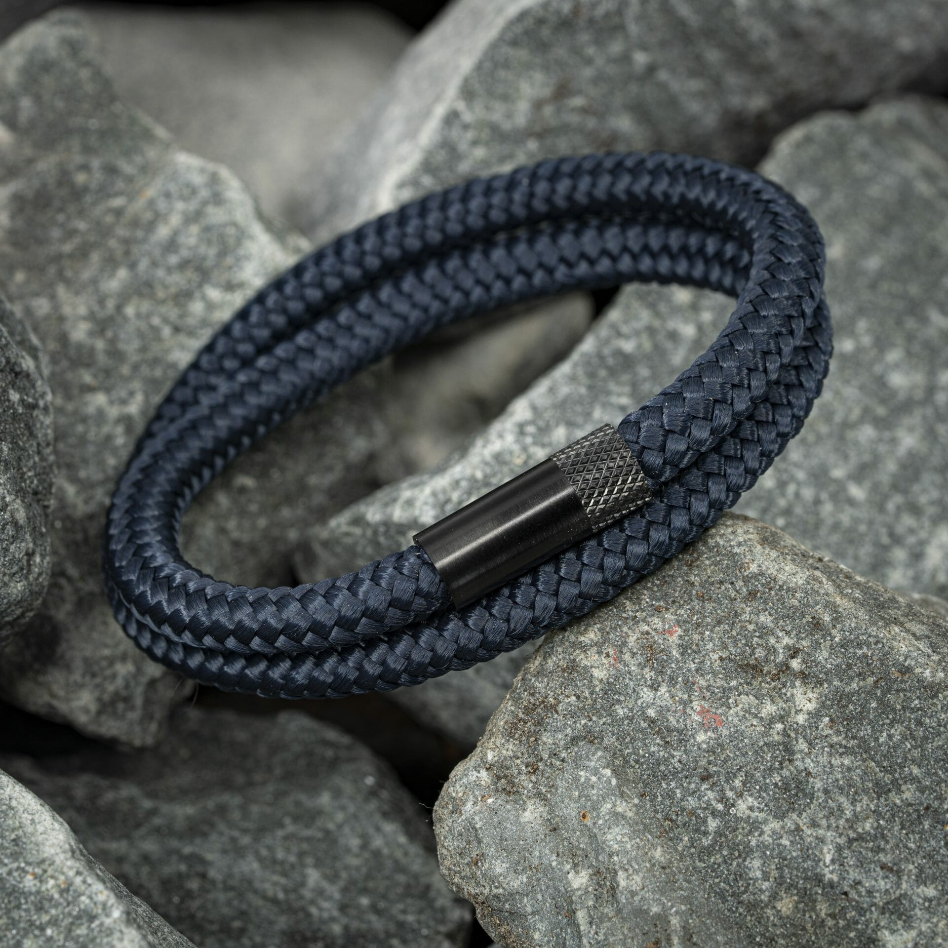 Maak Je Eigen Unieke Touw Armband: Stap-voor-Stap Handleiding