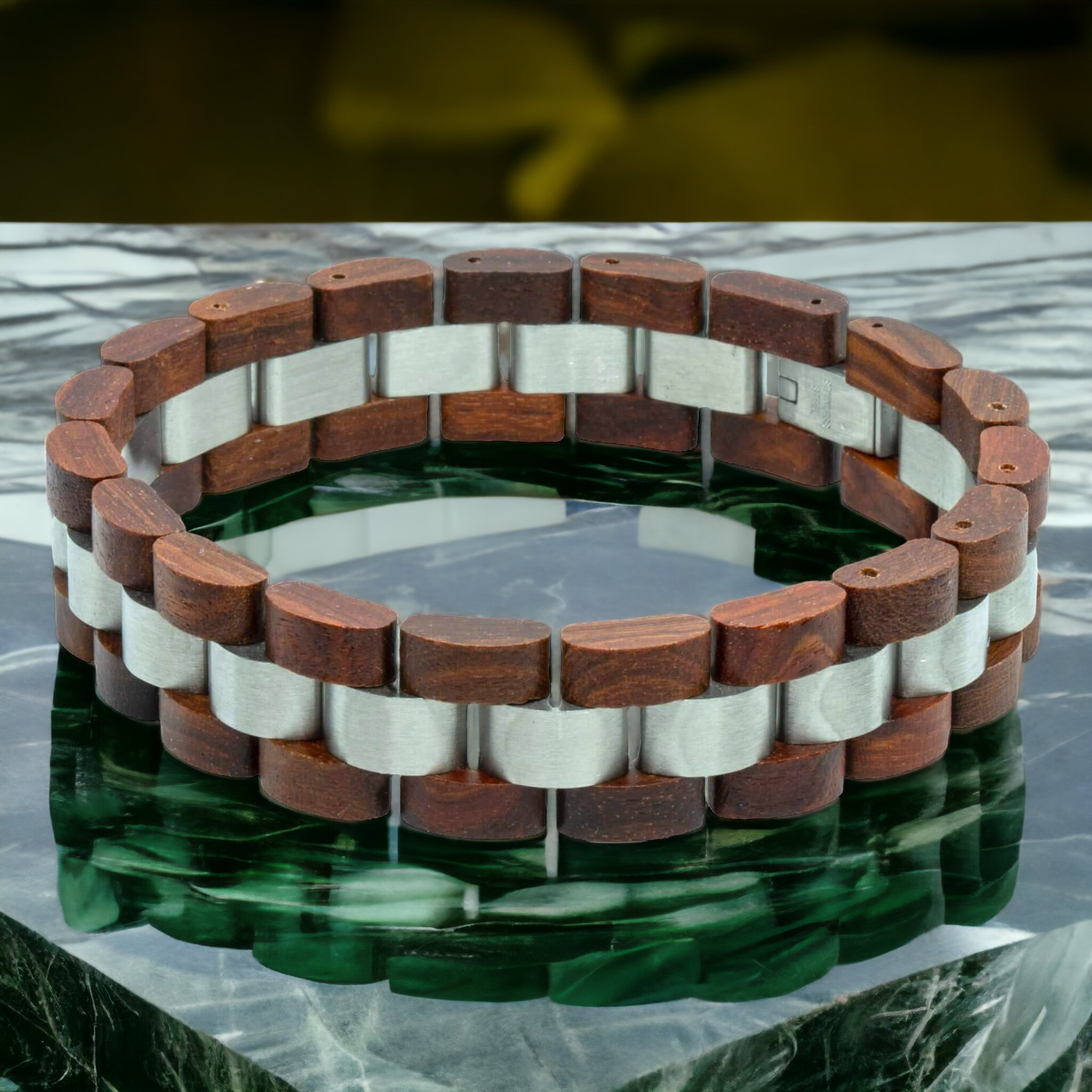 K2 Himalaya (Rood Sandelhout) – Houten armband