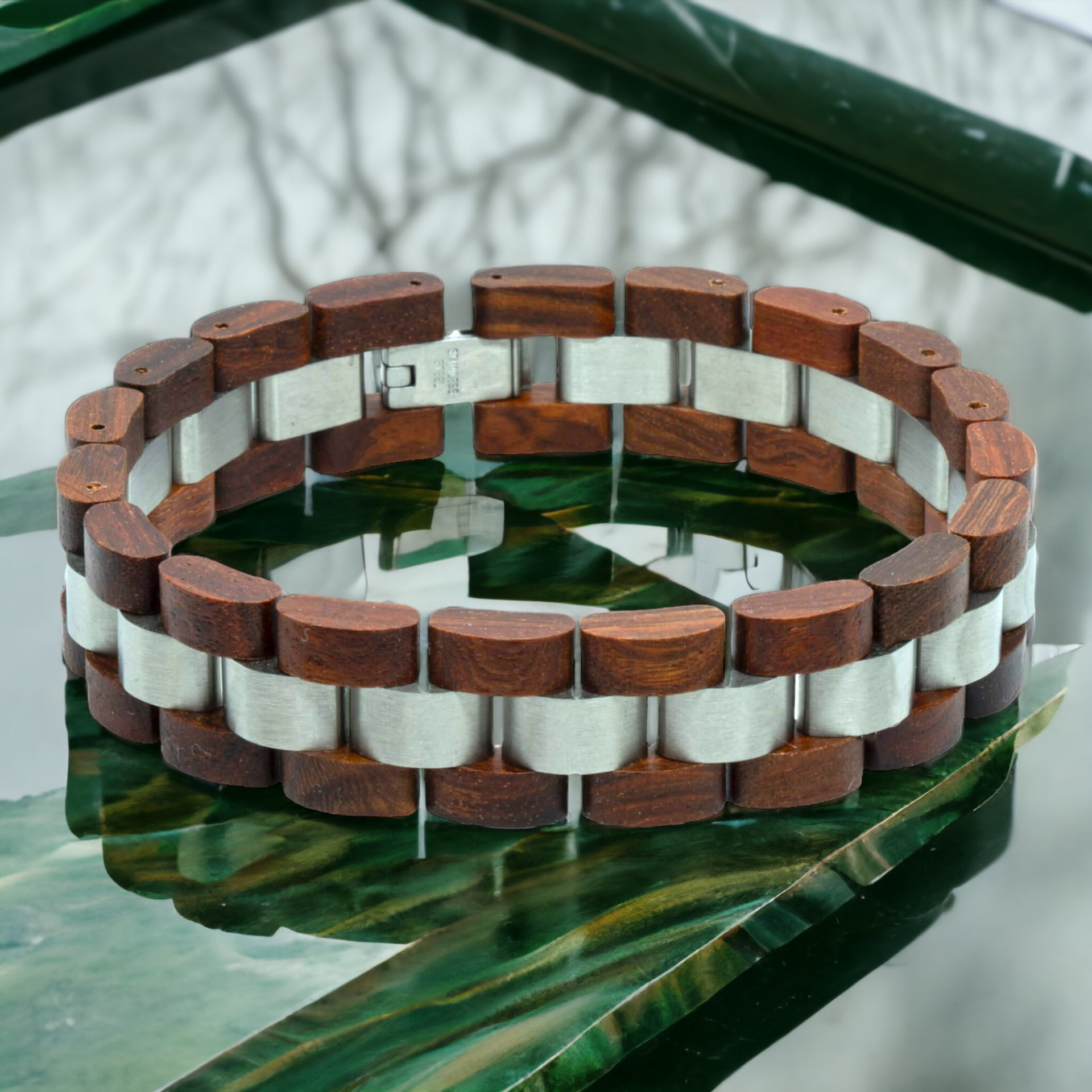 K2 Himalaya (Rood Sandelhout) – Houten armband