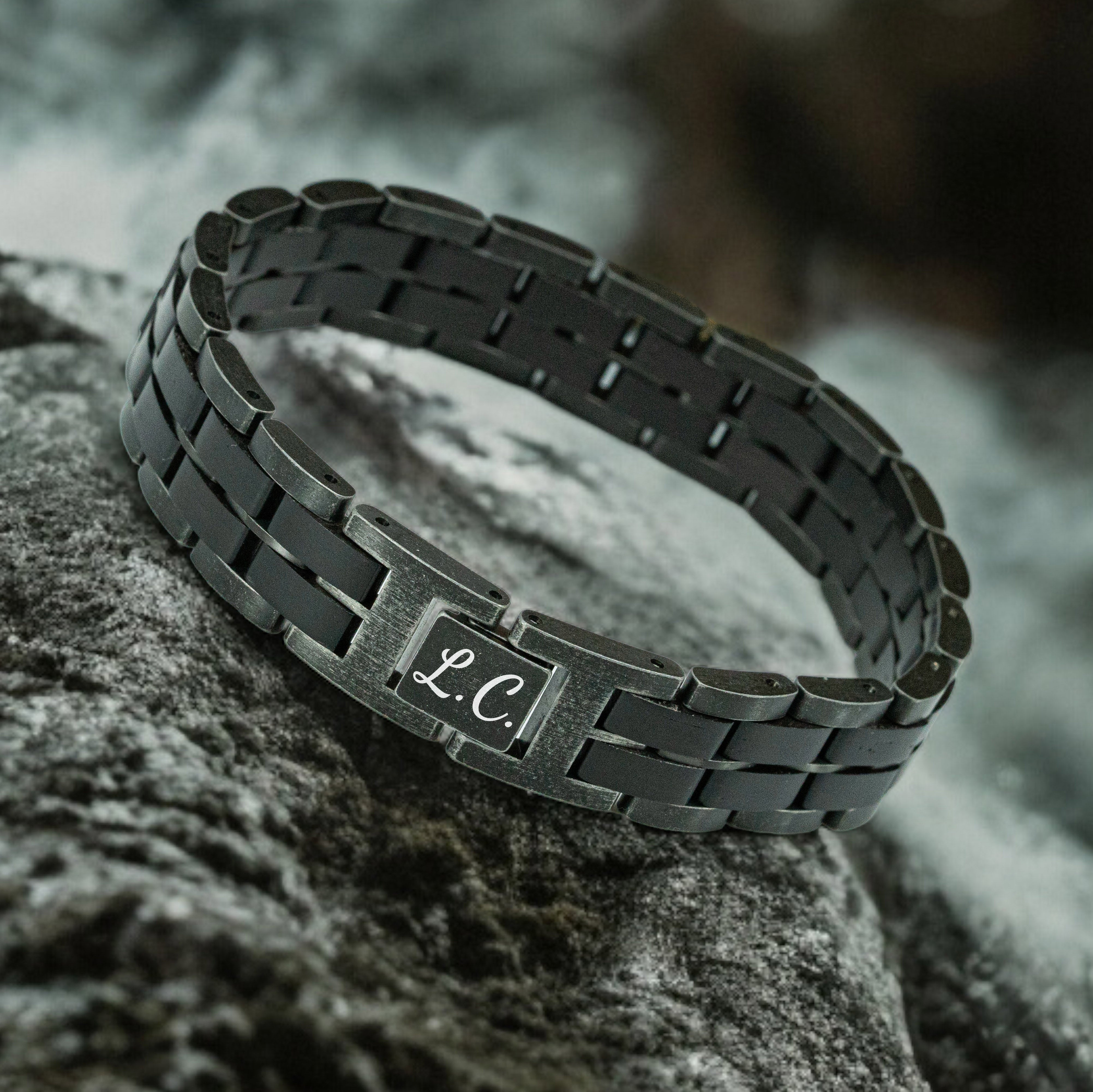 Forest – Dark Edition Houten Armband met eigen Gravure