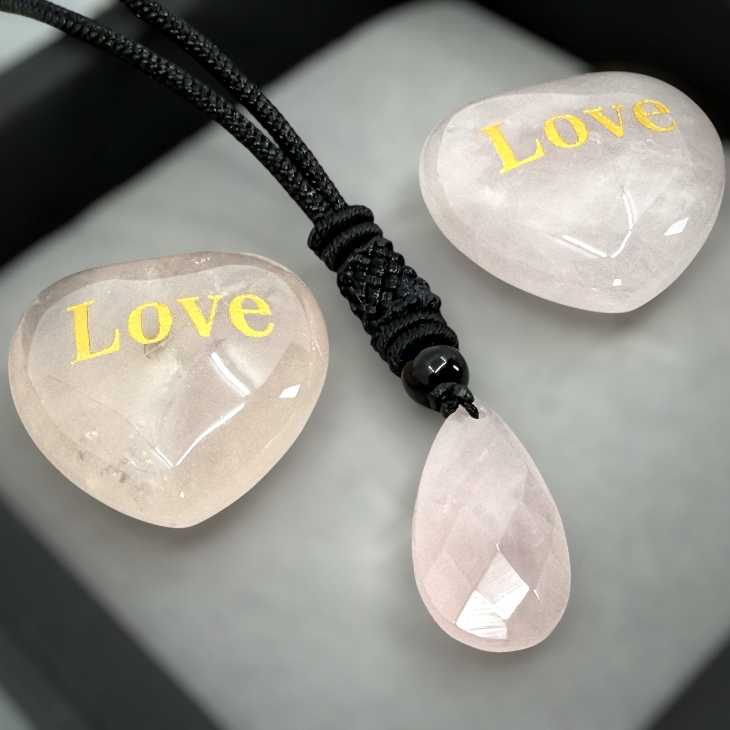 Ketting Rozenkwarts Hart Set – 2 x Liefdes Amulet ‘Love’