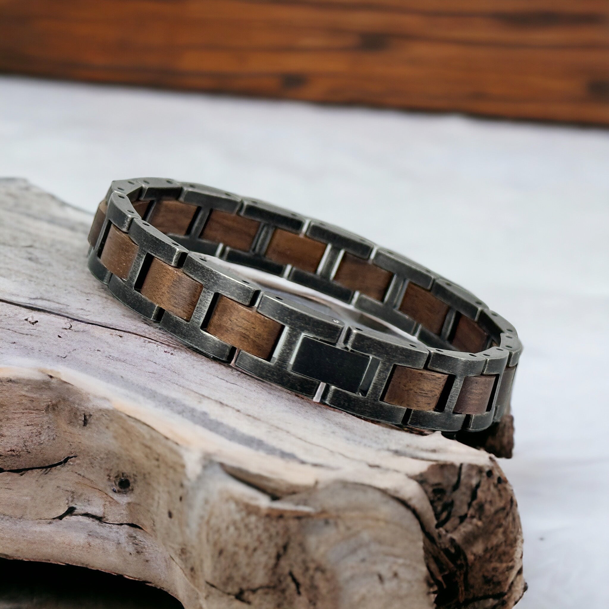 Vintage Woody – Mannelijke authentieke houten armband