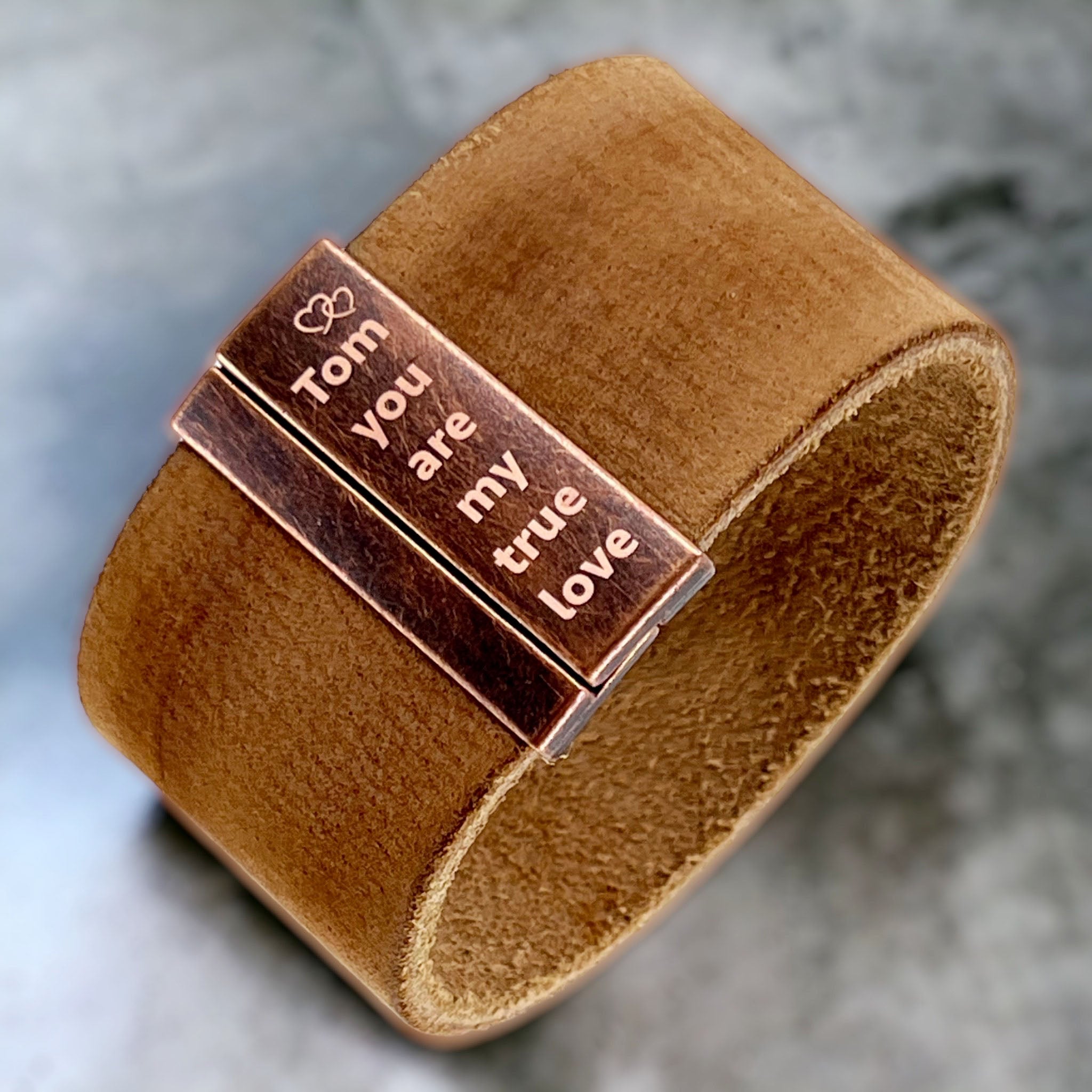 Brede leren armband + gravure (brons, goudkleurig of zilverkleurig)