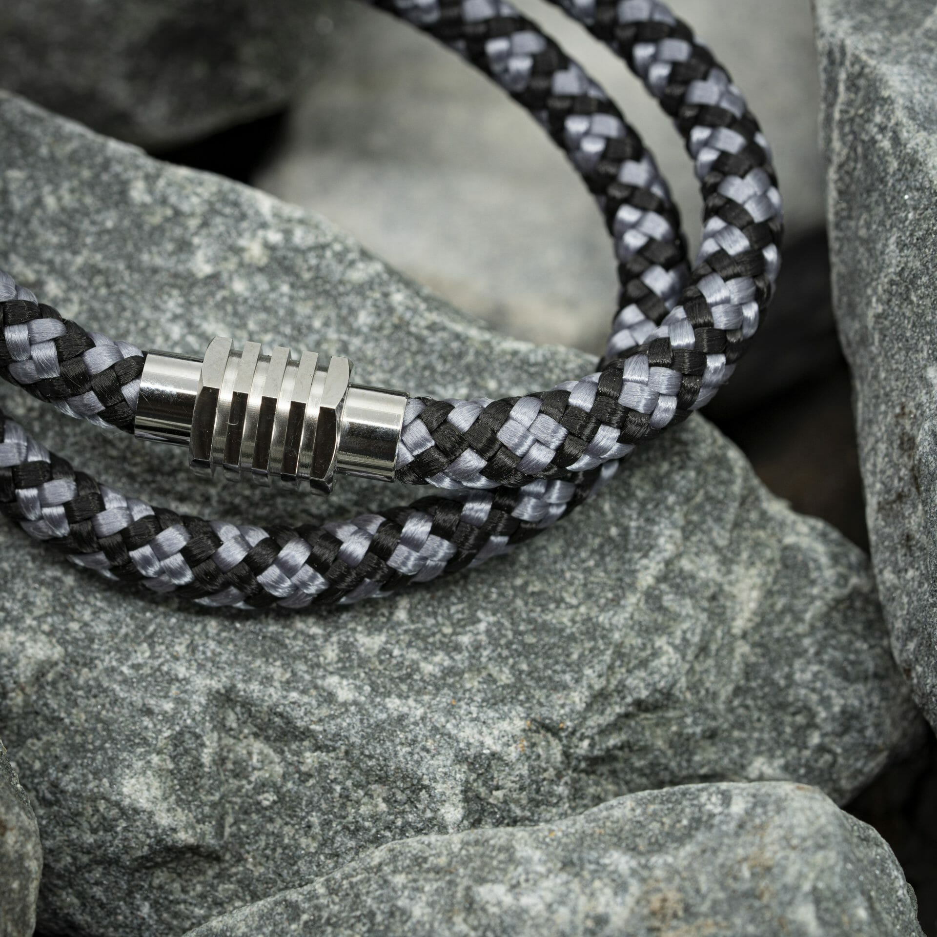 Navy™ Armband – Grijs & Zwart Touw