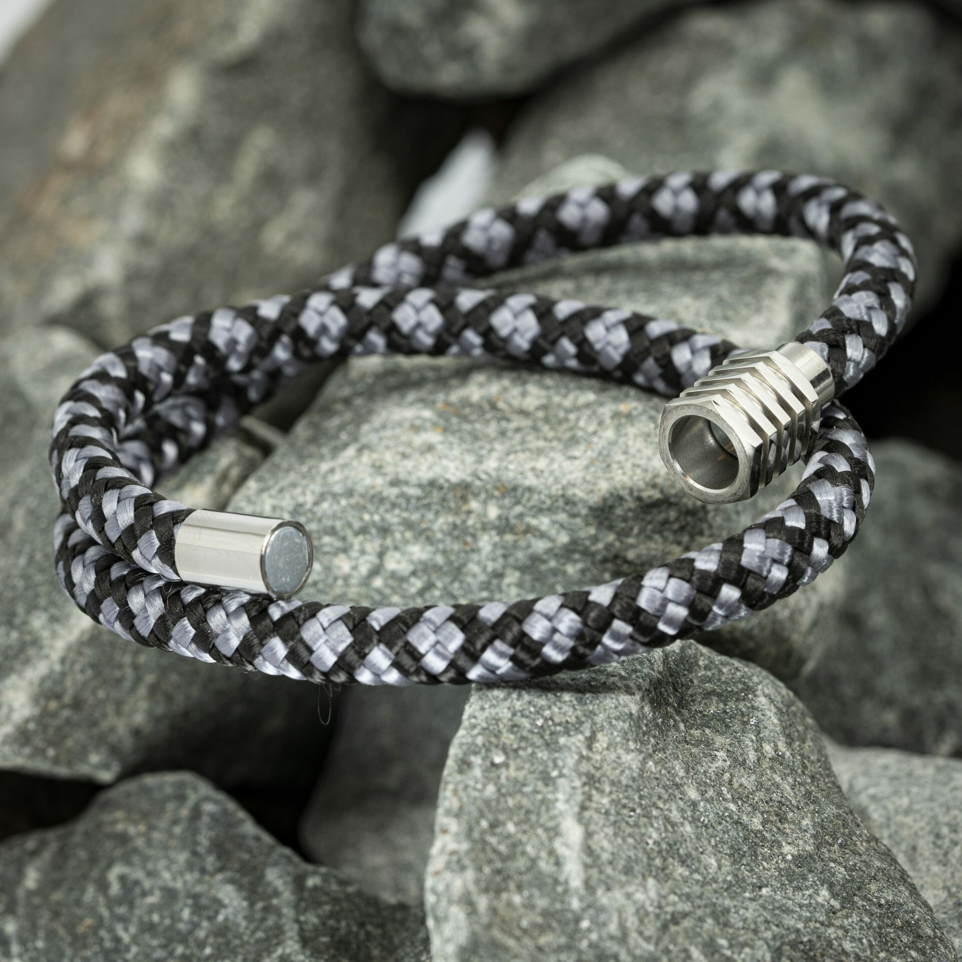 Navy™ Armband – Grijs & Zwart Touw