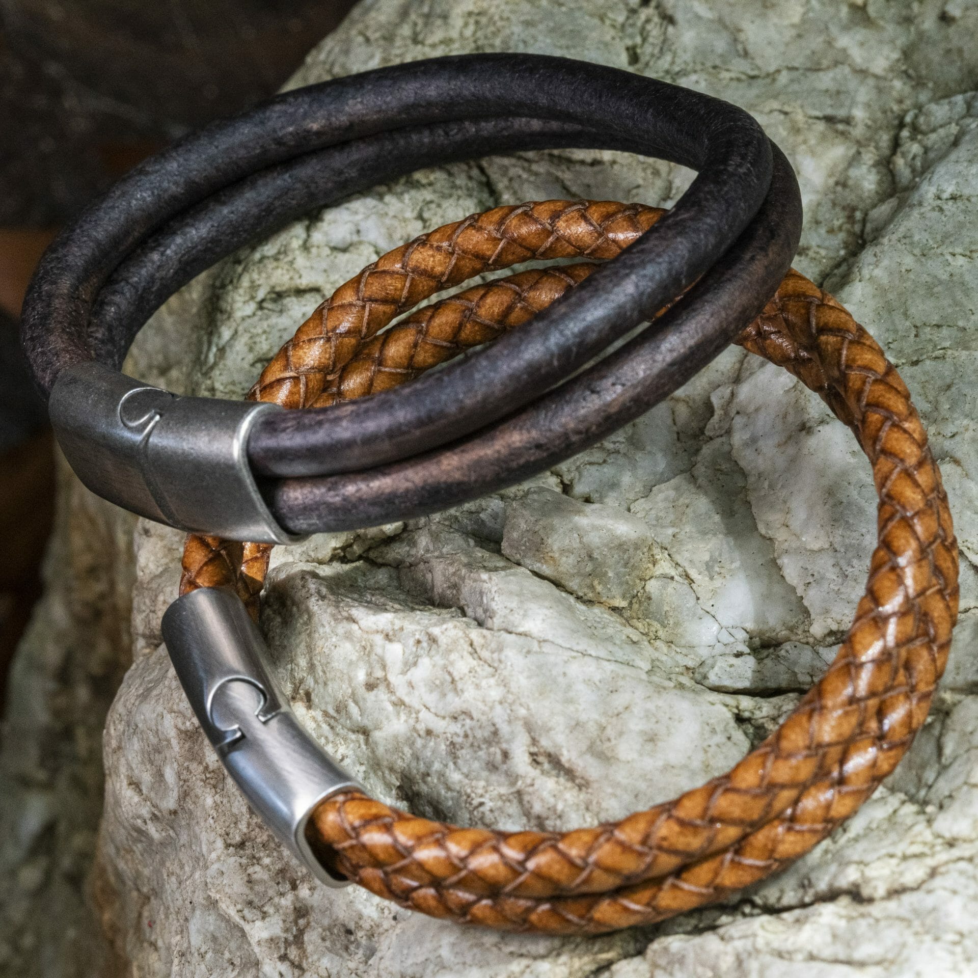 Dubbel licht leren armband met Vingerafdruk Hartje gravure