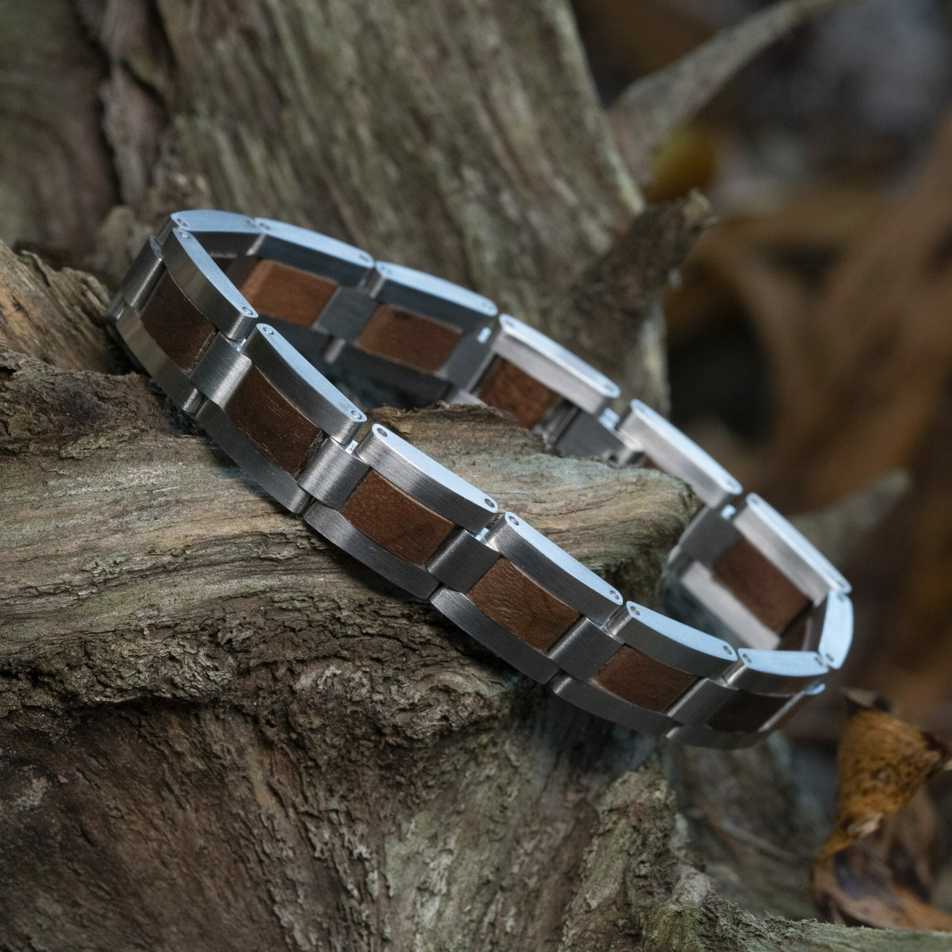 Classic TimberWood (Walnoot + RVS) – Houten armband