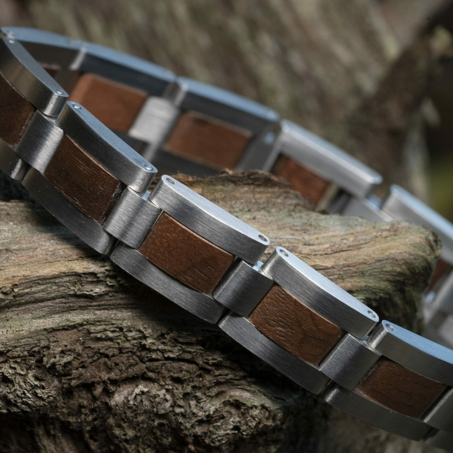 Classic TimberWood (Walnoot + RVS) – Houten armband