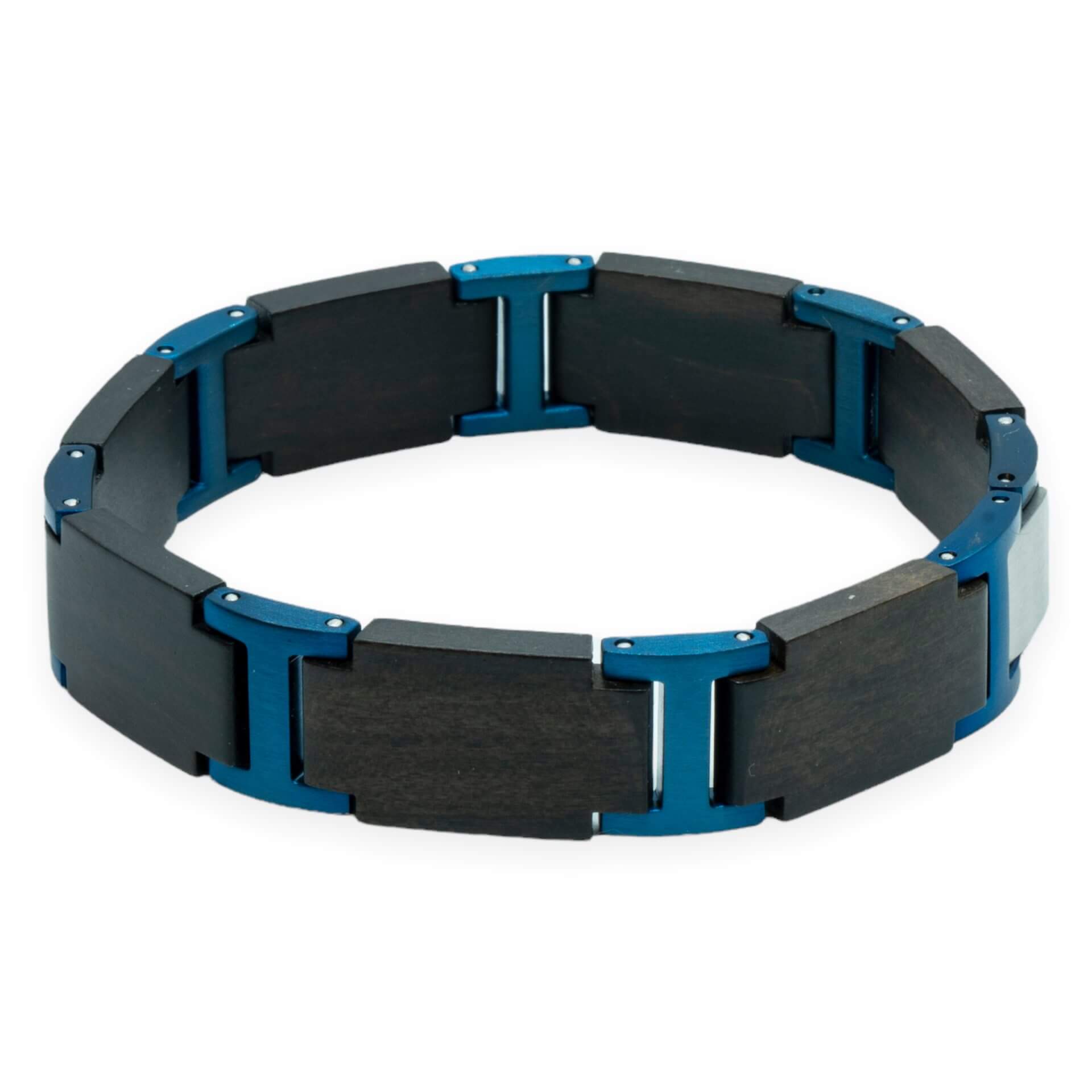 Titan Blue – Zwart Hout & Blauw RVS Armband met Gravure