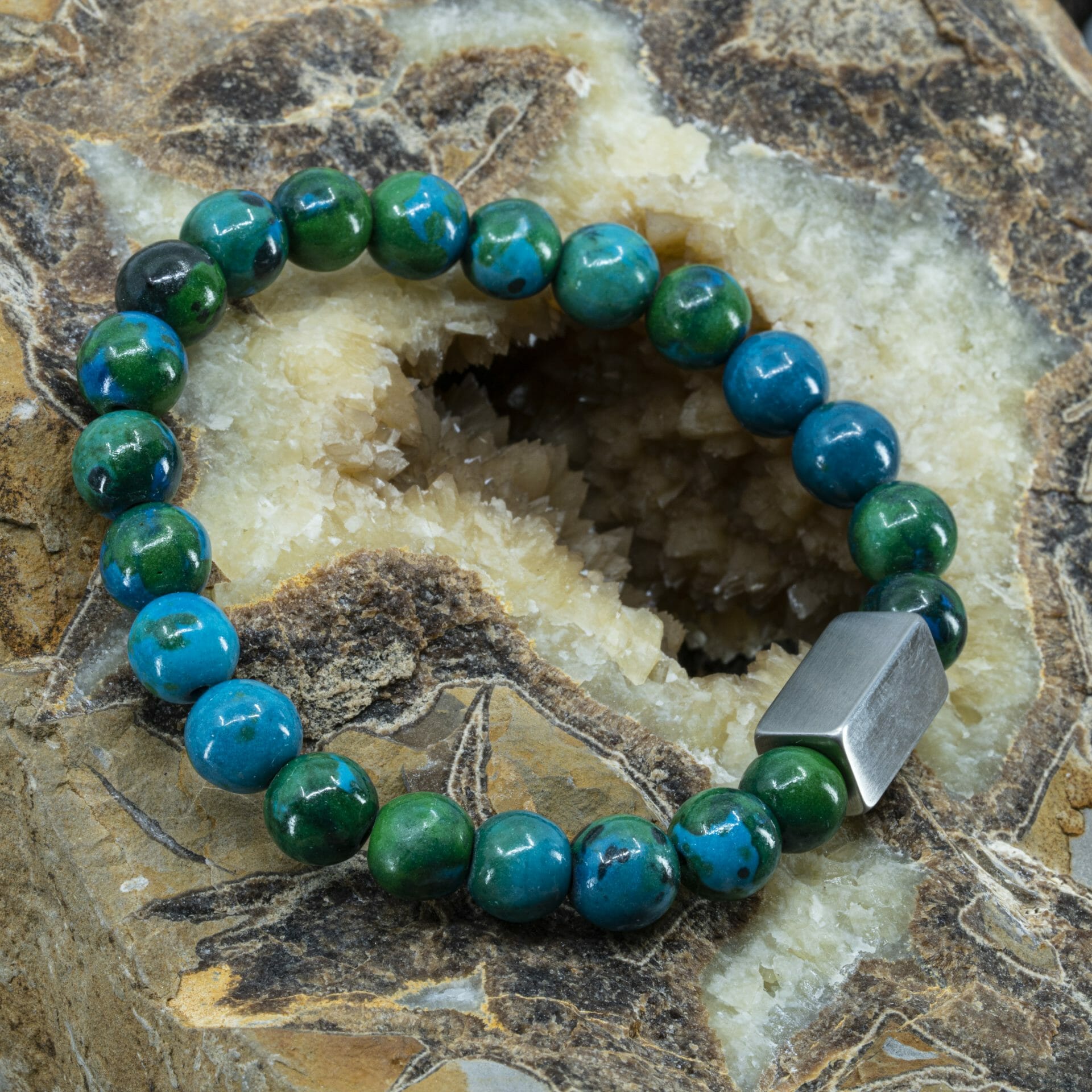 Mystic Earth – Thorobritholite Kralen Armband