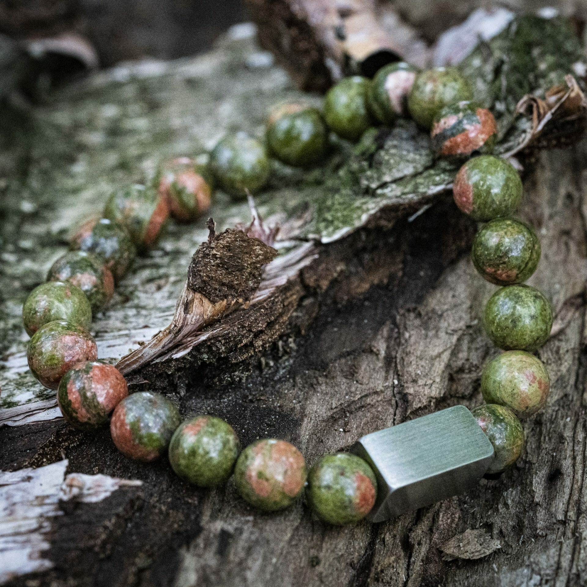 'Unakite Rots' geslepen kralen armband