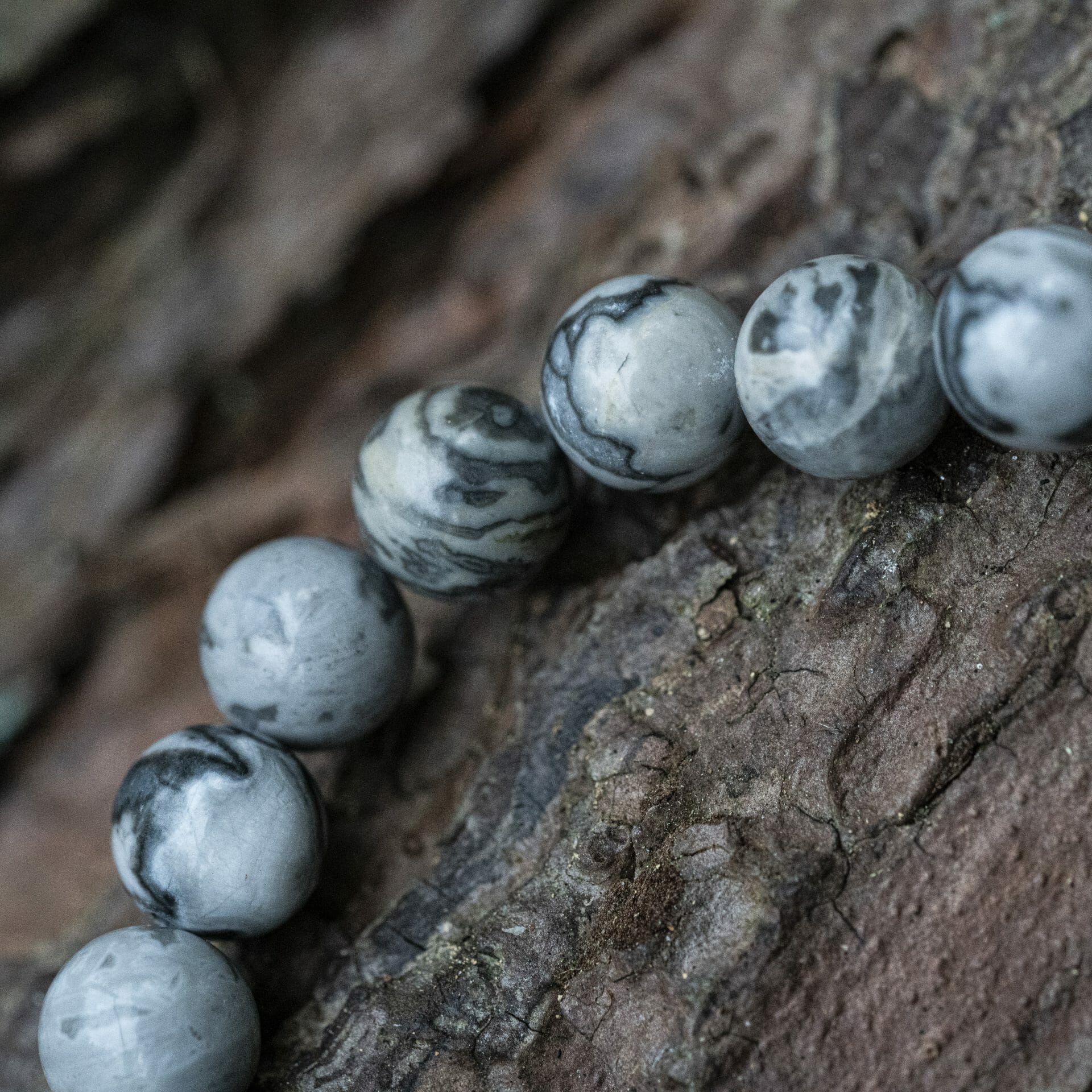 Grey Map Stone Gold Jasper – Kralen armband