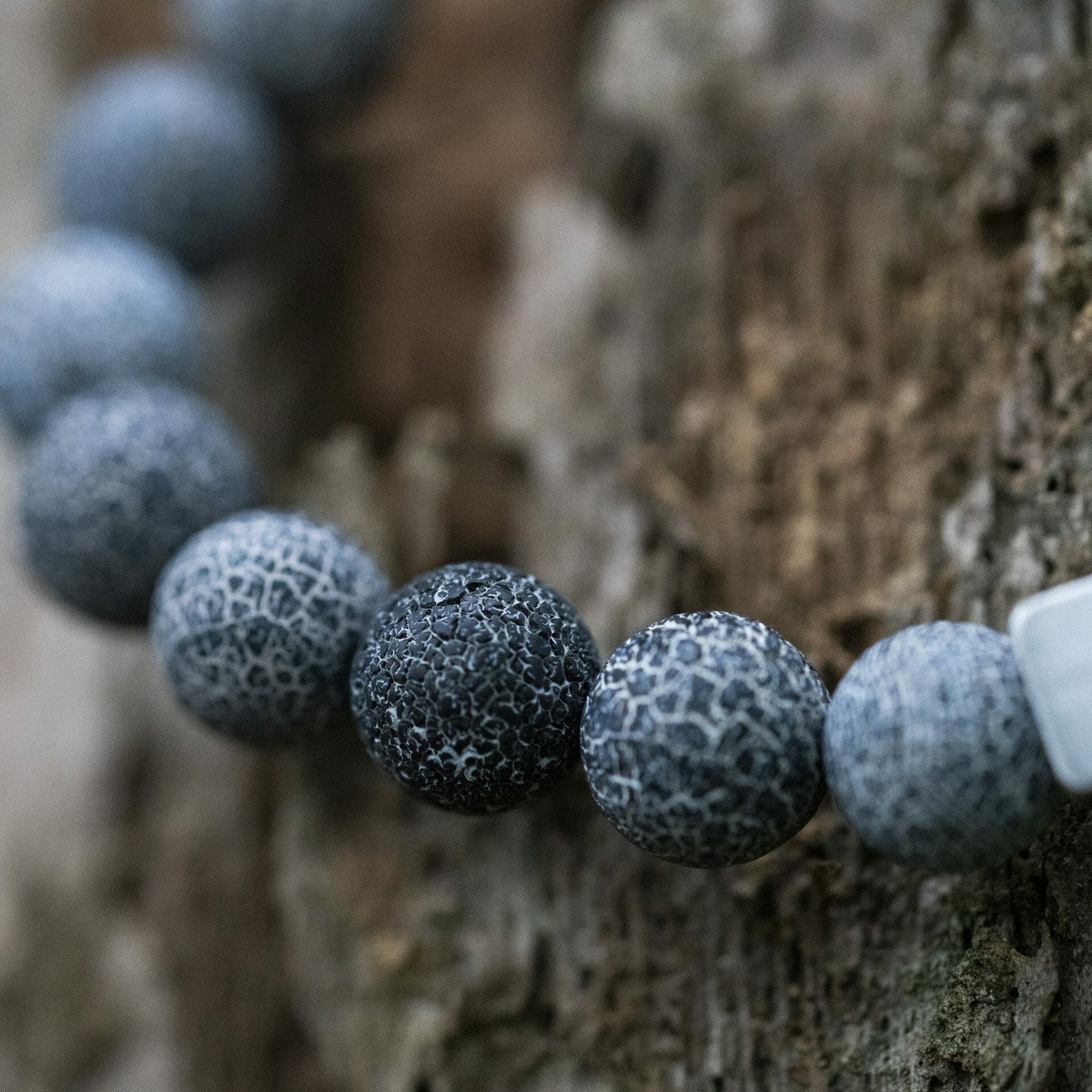 Gebarsten blauwe Agaat - Kralen Armband