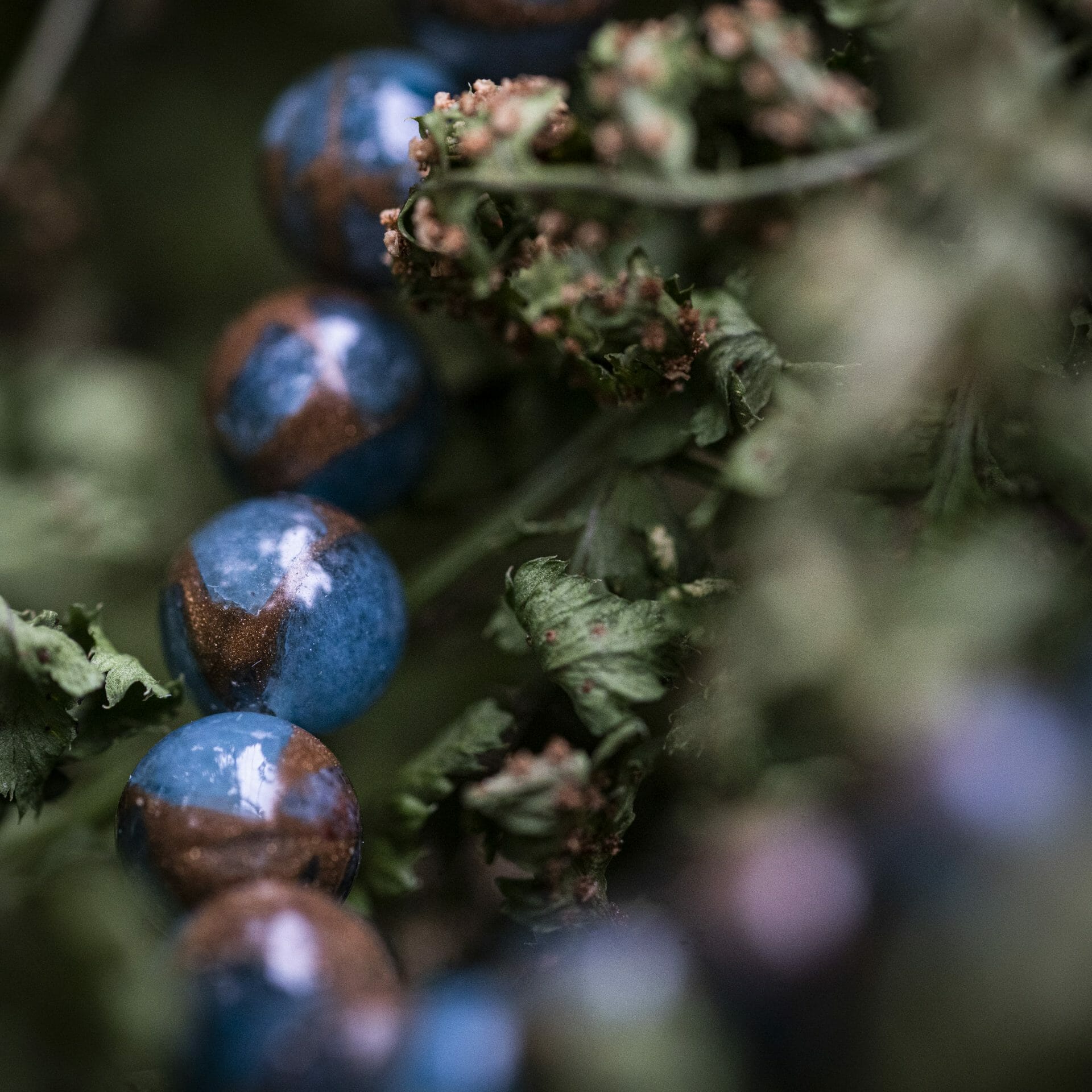 Blauwe Goud-aderige 8mm Natuurstenen kralen armband