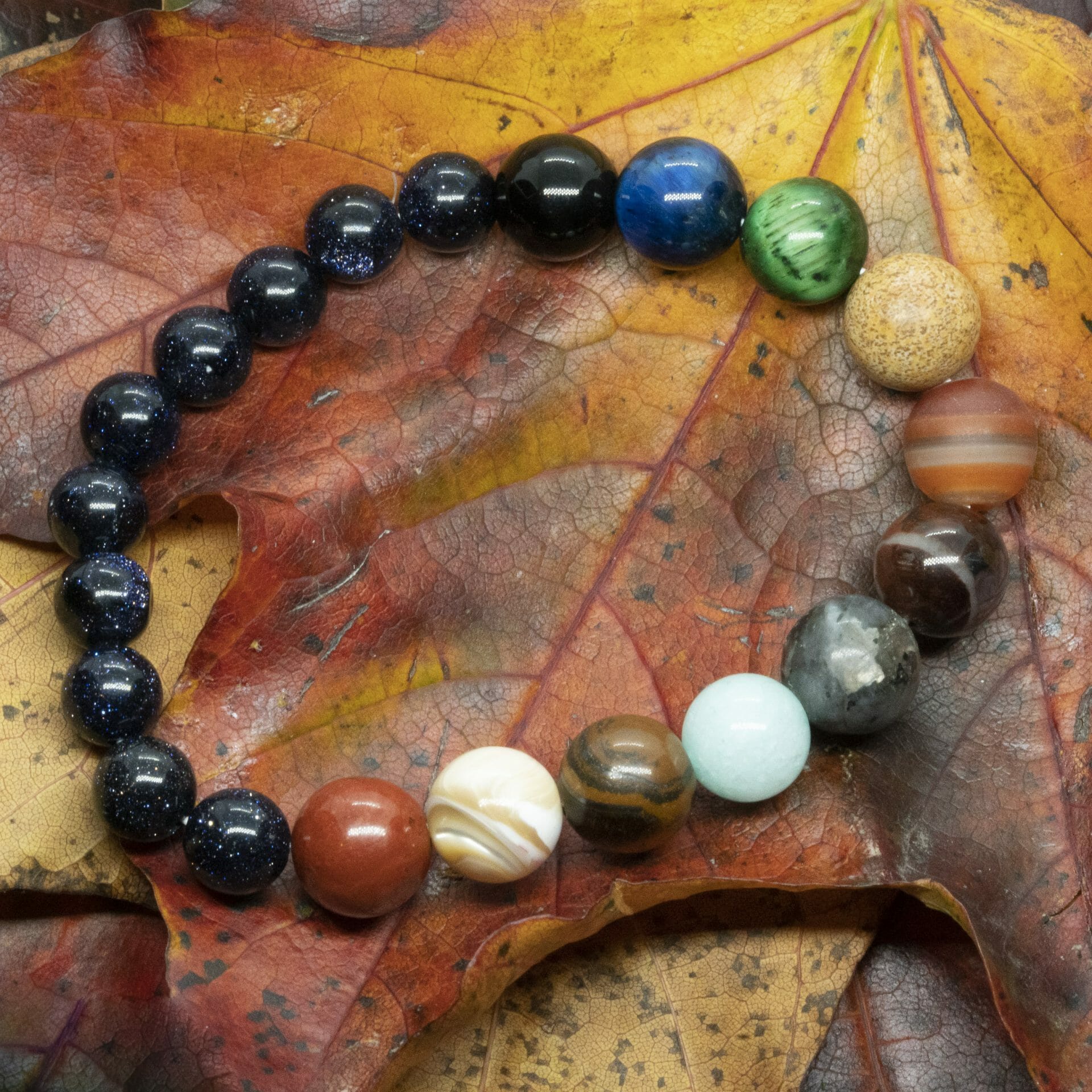 Zonnestelsel & Universum | Large 8 & 10mm Edelsteen Kralenarmband