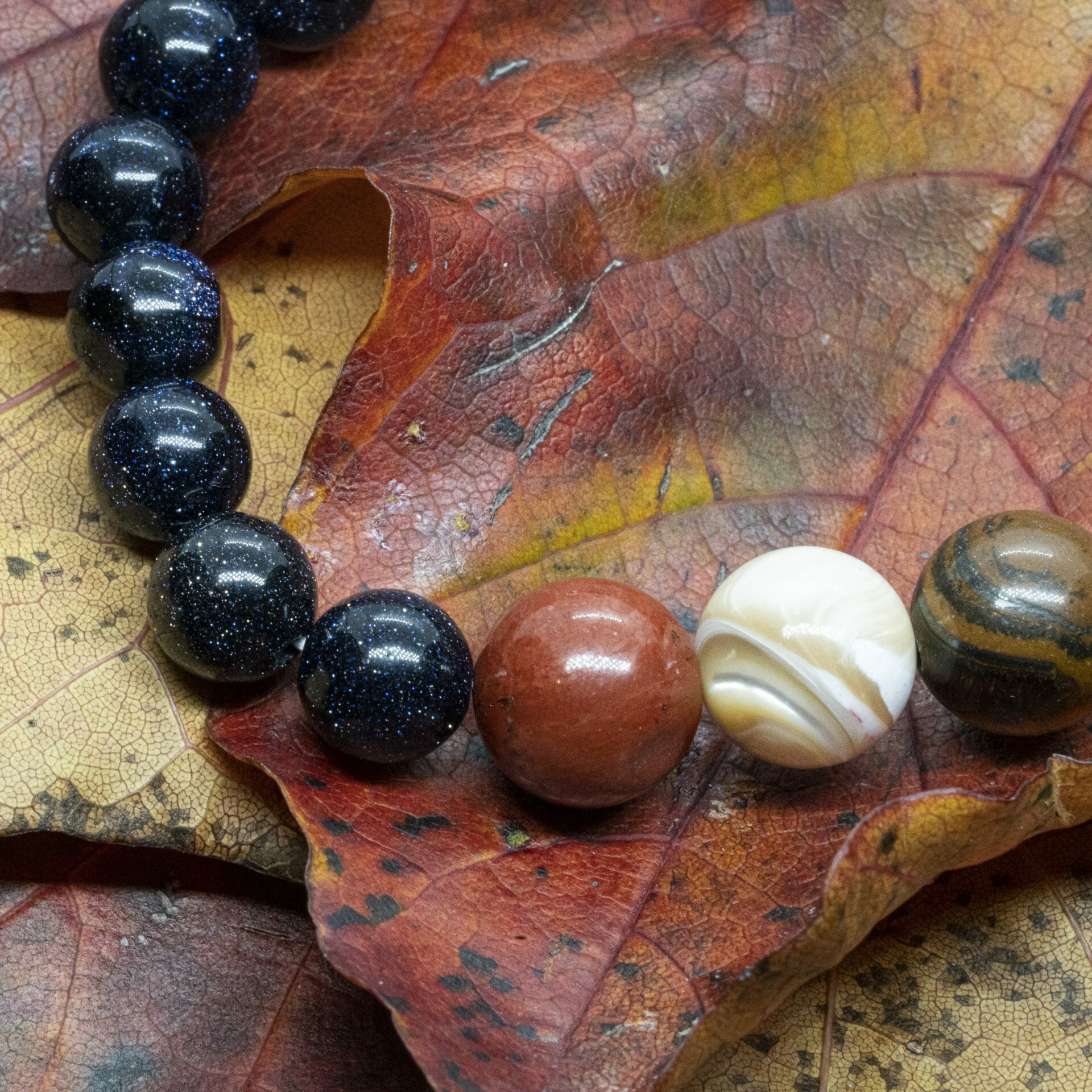 Zonnestelsel & Universum | Large 8 & 10mm Edelsteen Kralenarmband