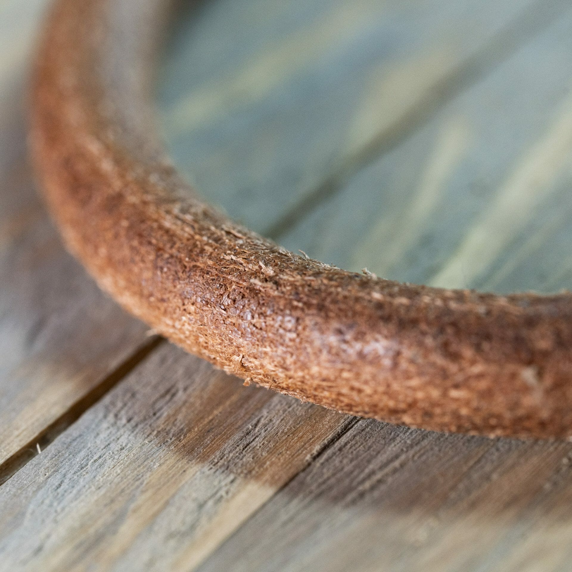 Robuuste Viking armband – rond licht bruin leren Armband 8mm