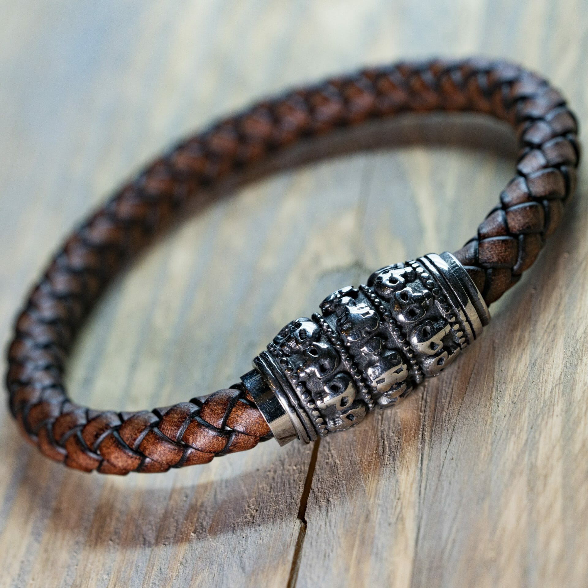Dragonborn – Robuuste leren Viking Armband 8mm