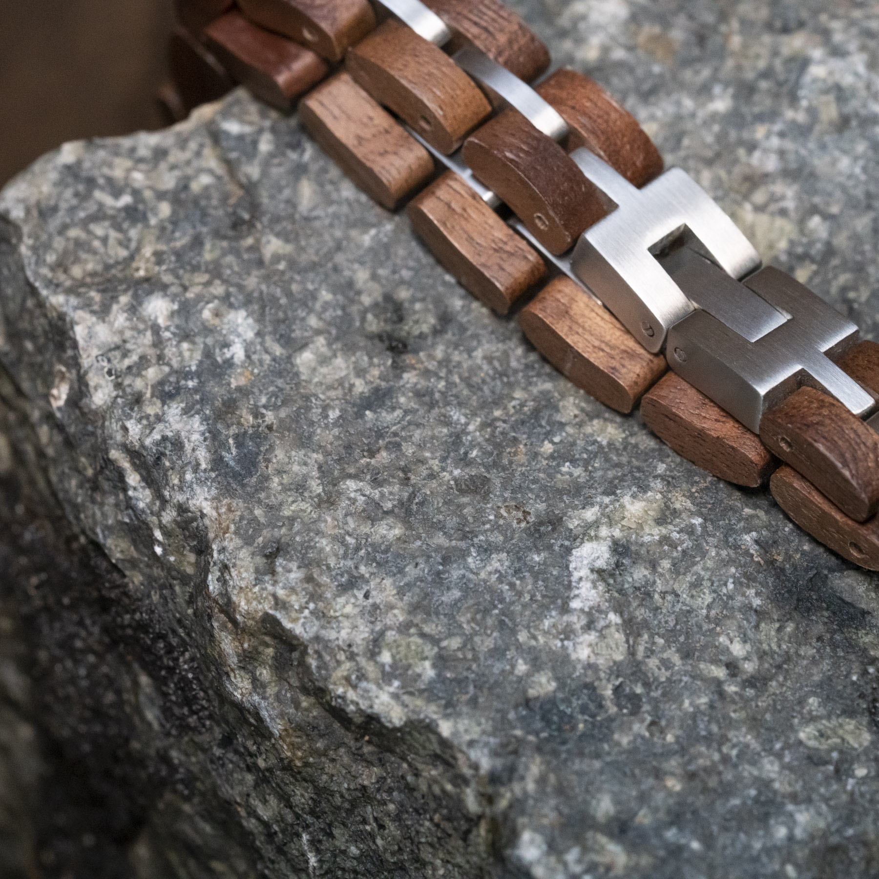 TimberWood Okkernoot - Houten armband