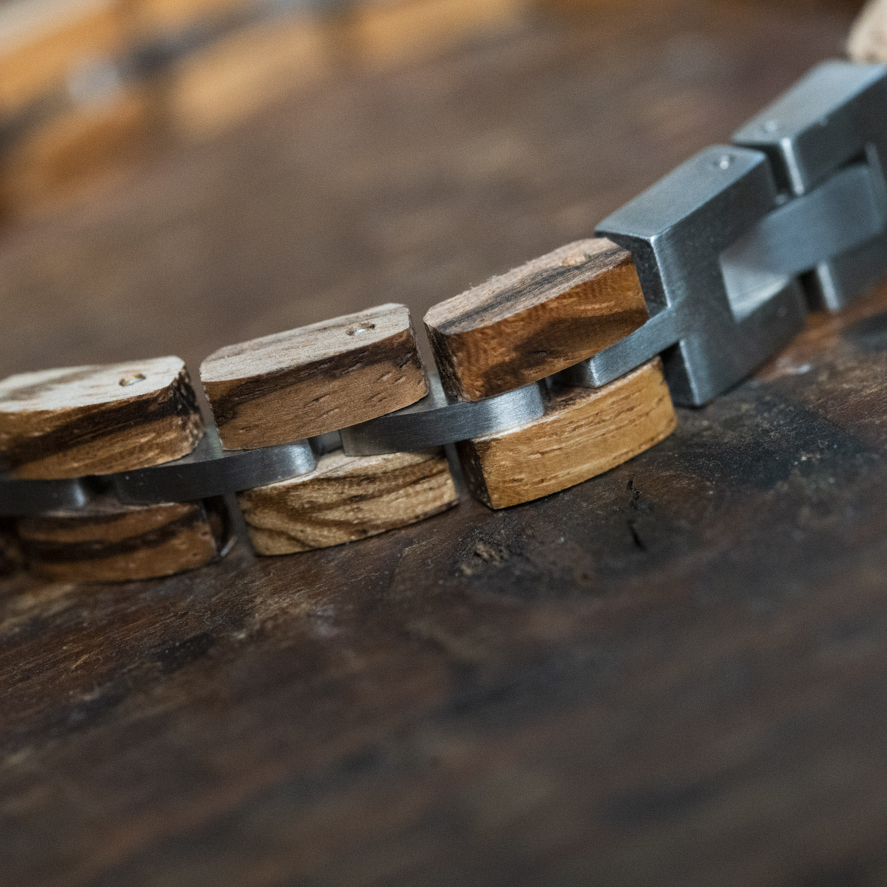 Metal Zebra (TimberWood) - Houten armband