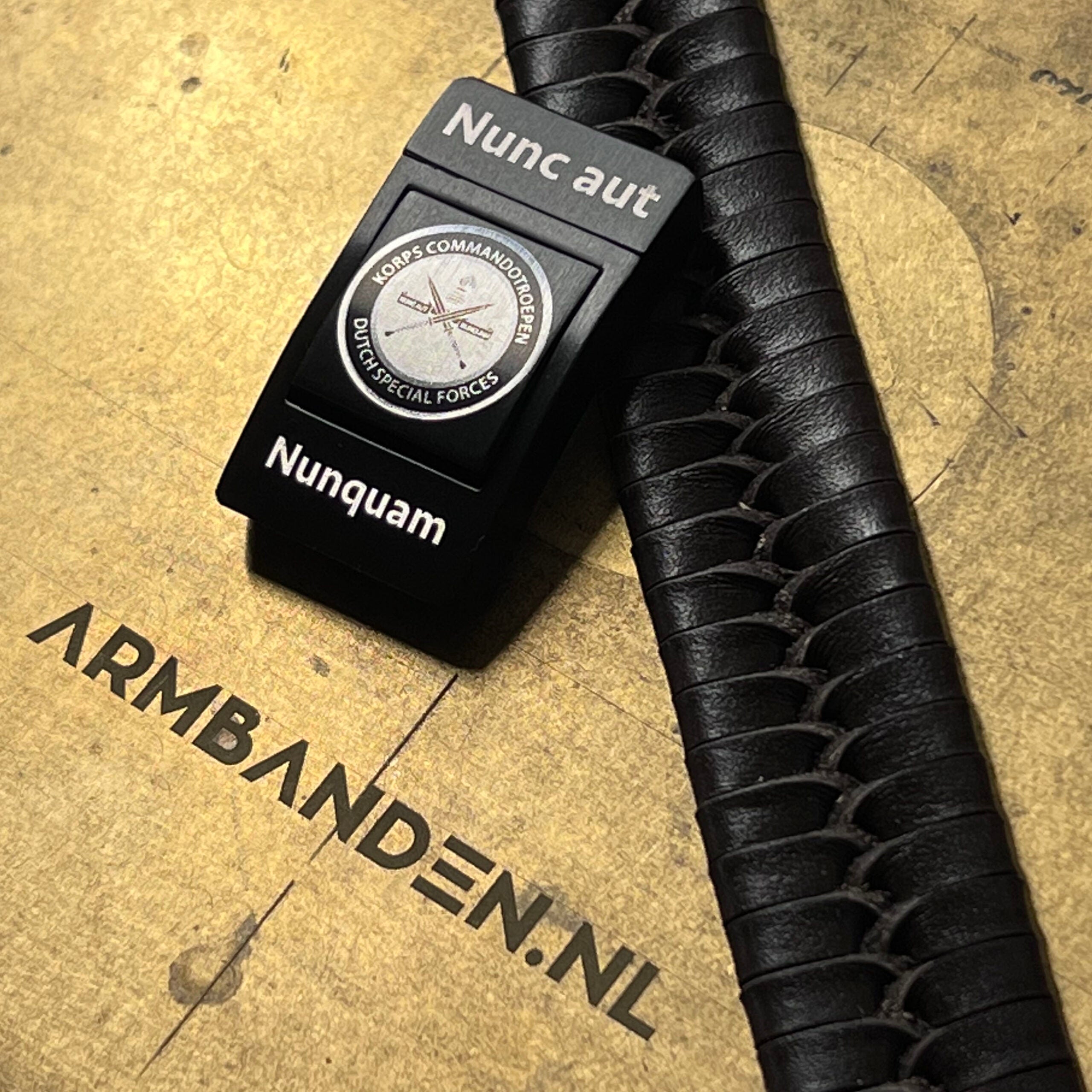 Luxe Logo armband: Commandotroepen Leger / Politie / Koninklijke Marechaussee / Militair