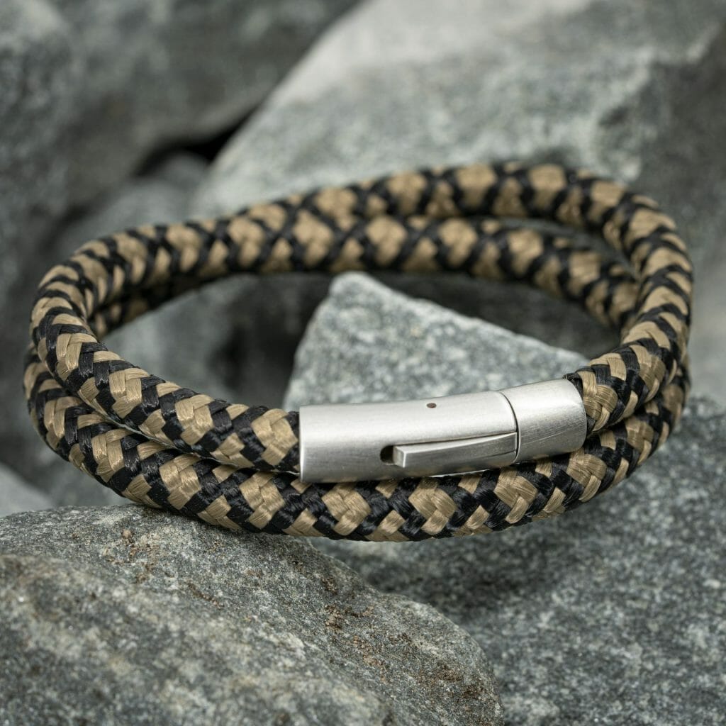 Schakel armband – Zwart / beige Touw