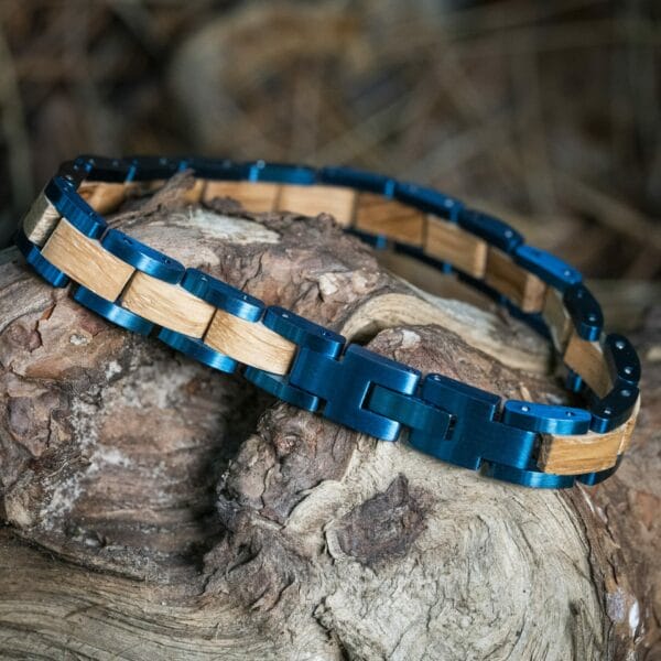 Lazer Blue V70R (Olijf + Laser Blauw) - Houten Armband