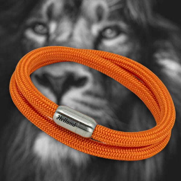 Oranje armband leeuw